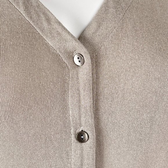 J Jill Wearever Collection Lightweight Button Up Beige 3/4 Sleeve Cardigan Sz XS - Picture 4 of 8